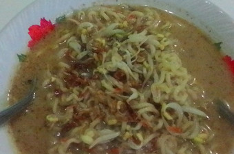 Anti Ribet, Membuat Mie rebus ayam bawang bumbu kacang Bahan Sederhana