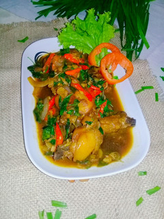 Foto resep Ayam Goreng Tumis Daun Basil
