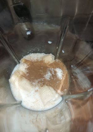 Una foto de Licuado de banana coco rallado