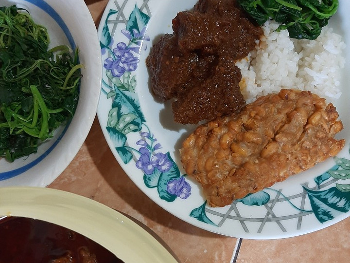 Bagaimana Menyiapkan Rendang Daging Sapi yang Lezat Sekali