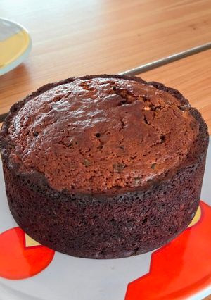 Una foto de Torta galesa patagónica hervida, que parte de azúcar "quemado" (caramelo) versión con huevos 🏴󠁧󠁢󠁷󠁬󠁳󠁿 🇦🇷