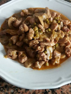 Una foto de Pechugas de pollo en salsa