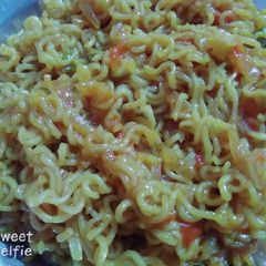 A picture of Masala maggi.