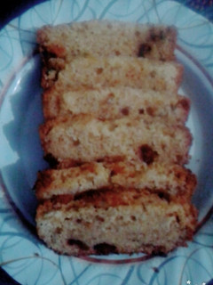 A picture of Date and Almond Cake.