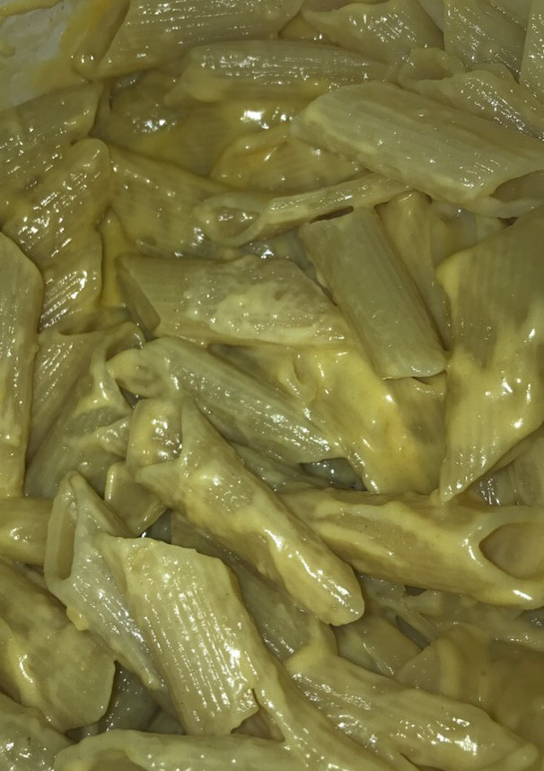Una foto de Macarrones con queso 🍝🧀