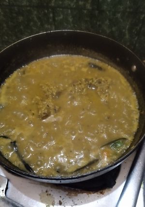 মাছের মাথা দিয়ে মুগ ডাল (মুড়িঘন্ট) রেসিপির প্রধান ছবি
