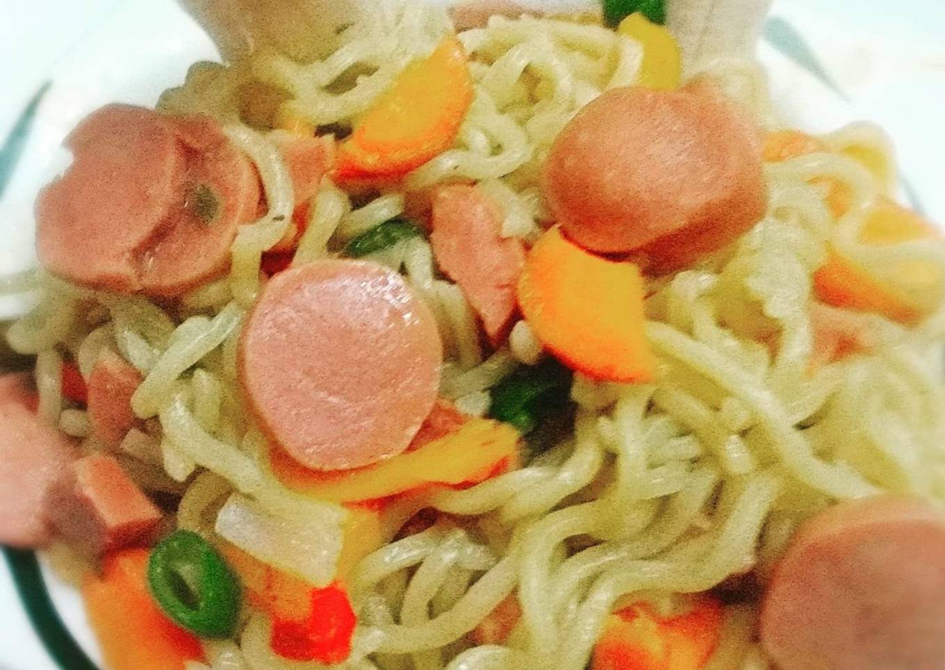 Garnished noddles