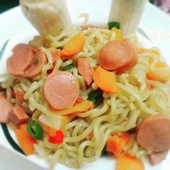 Garnished noddles A picture of Garnished noddles.
