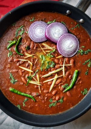 A picture of Rajma Curry.