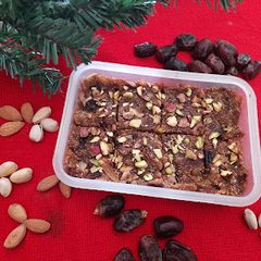 A picture of Dates and biscuits burfi.