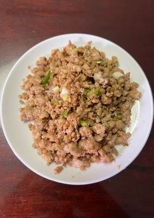 Hình của món Thịt băm rang sả.
