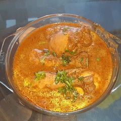 A picture of Chicken gravy.