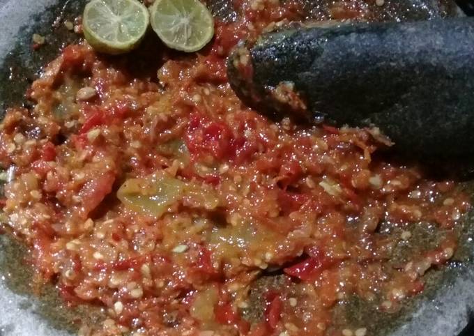 Resep Sambal Penyet Pedas Oleh Mama Queen Cookpad