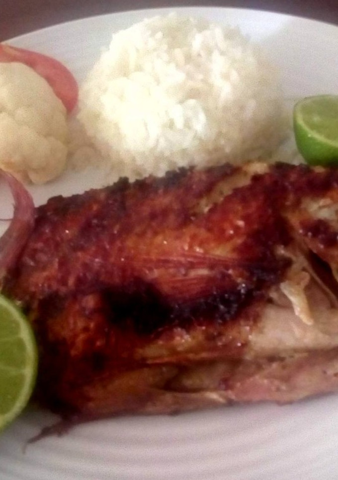 Una foto de Mojarra Frita🍤 con Mojo al Ajo