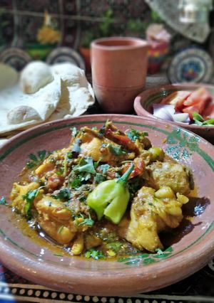 A picture of Sindhi chicken karia.
