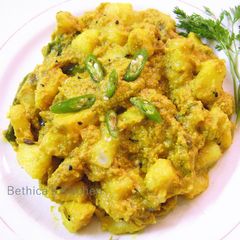 A picture of Aloo Posto.