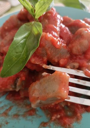 Foto di GNOCCHI DI MELANZANA COTTI NEL SUGO DI POMODORO E BASILICO 😋🍆