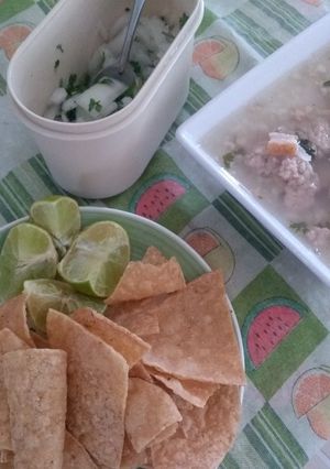 Una foto de Consomé de carne molida