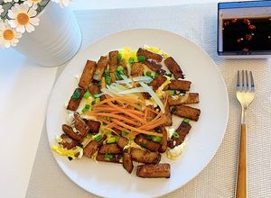 Hình của món Bột chiên nhà làm 🍽 (làm bột nhanh từ microware).