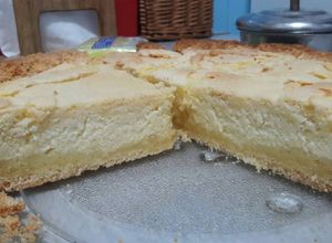 Una foto de Torta de ricota alimonada