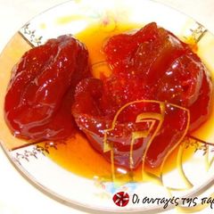 A picture of Domataki spoon sweet.