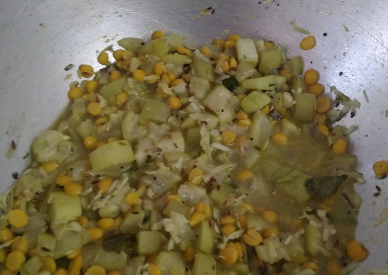 Dudhi bhopla(Bottlegourd simple and tasty version)
