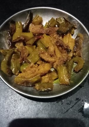 मिर्ची और आम का इंस्टेंट अचार (Mirchi aur aam ka instant achar recipe in hindi) रेसिपी मुख्य फोटो