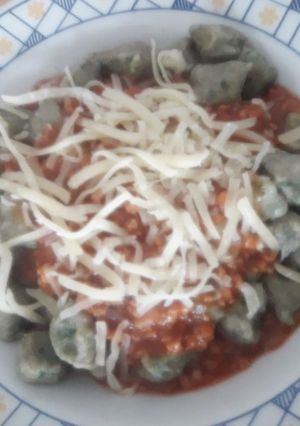 Una foto de Ñoquis de espinaca y harina integral 🍝