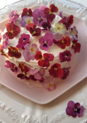 A picture of Lovely Violet Chiffon Cake.