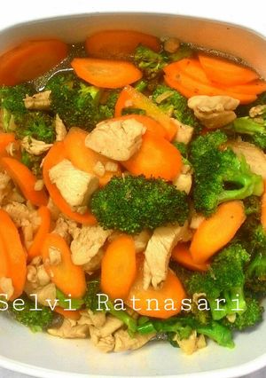Foto resep Tumis Brokoli Wortel Ayam