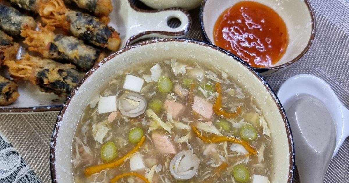 Món súp hải sản có thể được kết hợp với những món ăn khác như thế nào?
