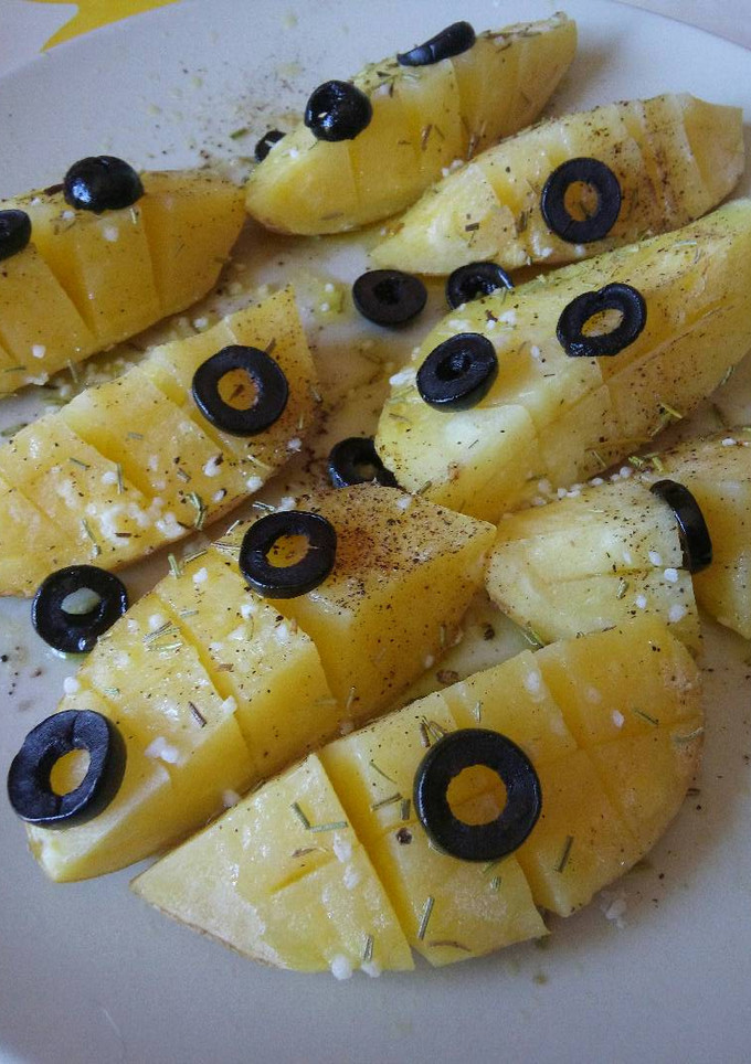 Una foto de Patatas al romero (Microondas)