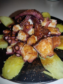 Una foto de Pulpo a la feira o a la gallega 🦑