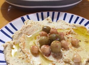 Una foto de Hummus