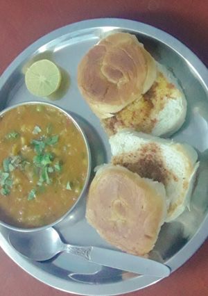 A picture of Pav bhaji.