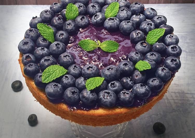 Blueberry glazed Custard cake