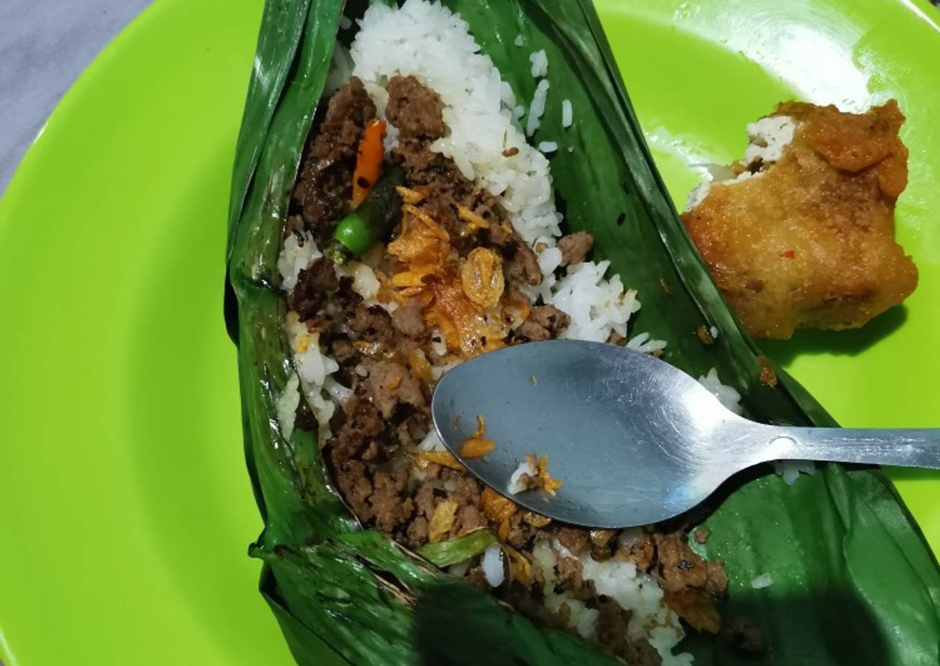 Nasi bakar ayam cincang kemangi