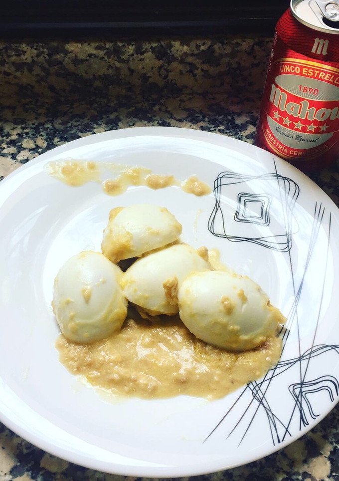 Una foto de Huevos rellenos