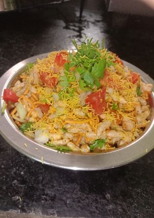 भेळ (bhel recipe in marathi) रेसिपी चे मुख्य फोटो 
