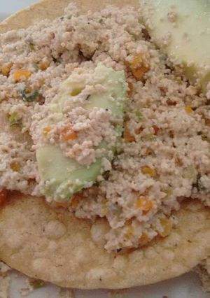 Una foto de Tostadas de hueva de Dorado. ॐ