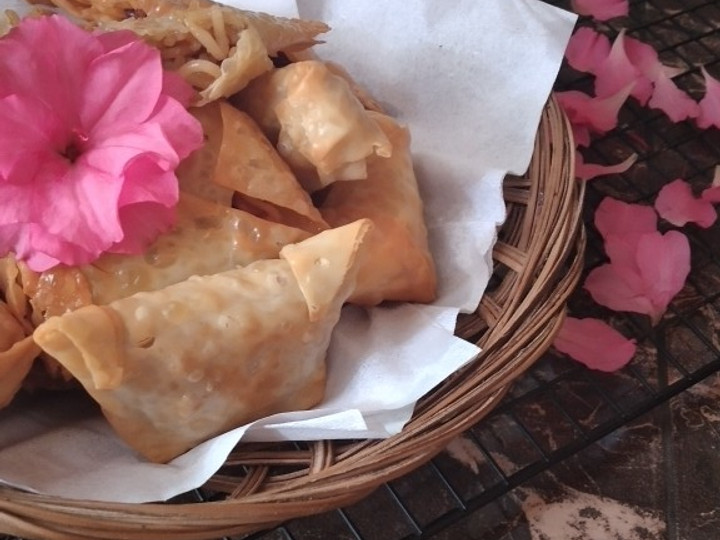 Bagaimana Membuat Lumpia Isi Mie &amp;amp; Udang (kreasi mie Instan) yang Bisa Manjain Lidah