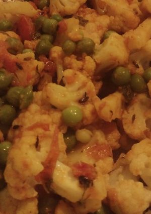 গোবি মটর (Gobi matar recipe in Bengali) রেসিপির প্রধান ছবি