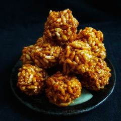 A picture of Puffed Rice Ladoos/Murai ko Dalla.