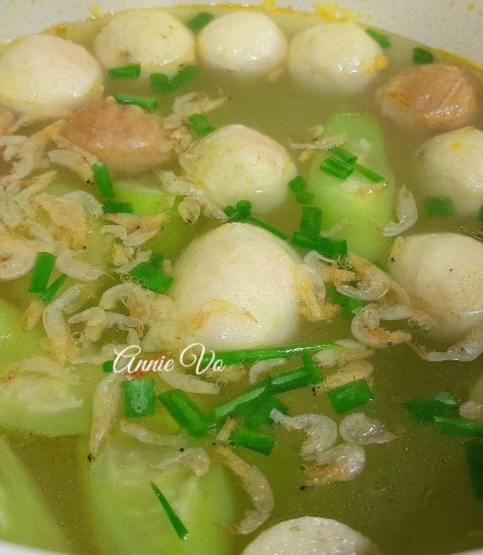Hình của món Canh mướp nấu viên và tép khô.
