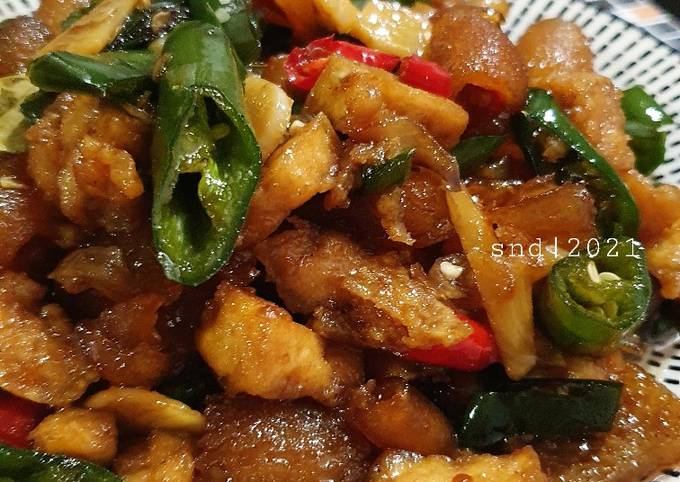 Resep Oseng Kikil Tahu Cabe Ijo 🇲🇨 #masakanindo oleh Shafa Diandra - Cookpad