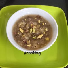 Kele Paak (Banana in Sugar Syrup) A picture of Kele Paak (Banana in Sugar Syrup).