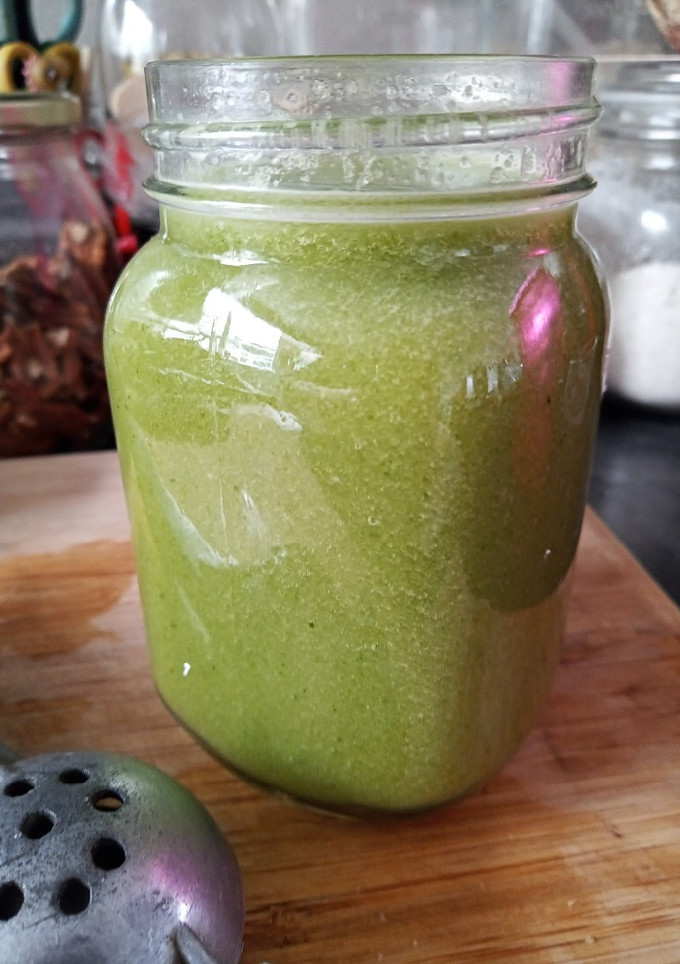 Una foto de Jugo verde de lechuga 🍹🍋