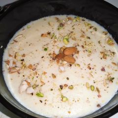 A picture of Quick Semolina kheer.