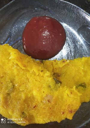 A picture of Leftover rice uttapam..