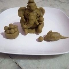 A picture of Biscuits ke Ganpati.